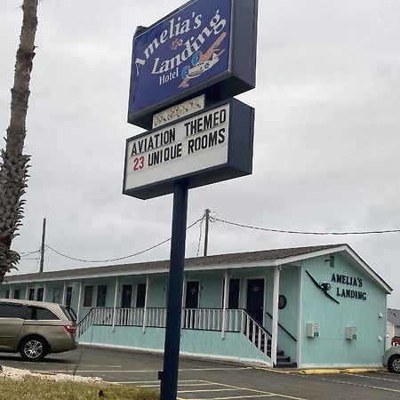 Amelia'S Landing Hotel Port Aransas Exterior photo