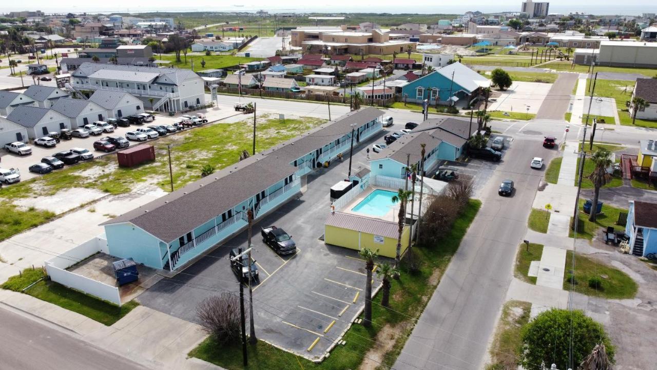 Amelia'S Landing Hotel Port Aransas Exterior photo