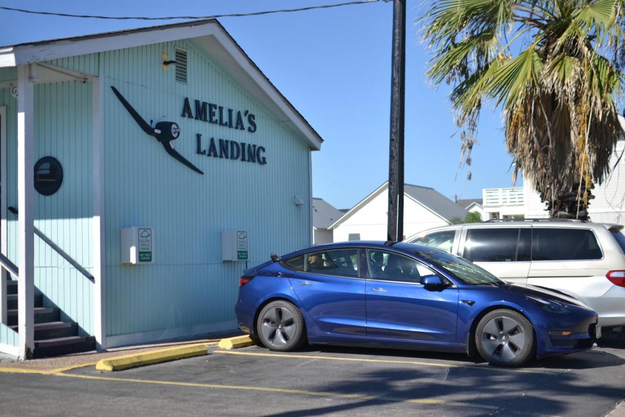 Amelia'S Landing Hotel Port Aransas Exterior photo
